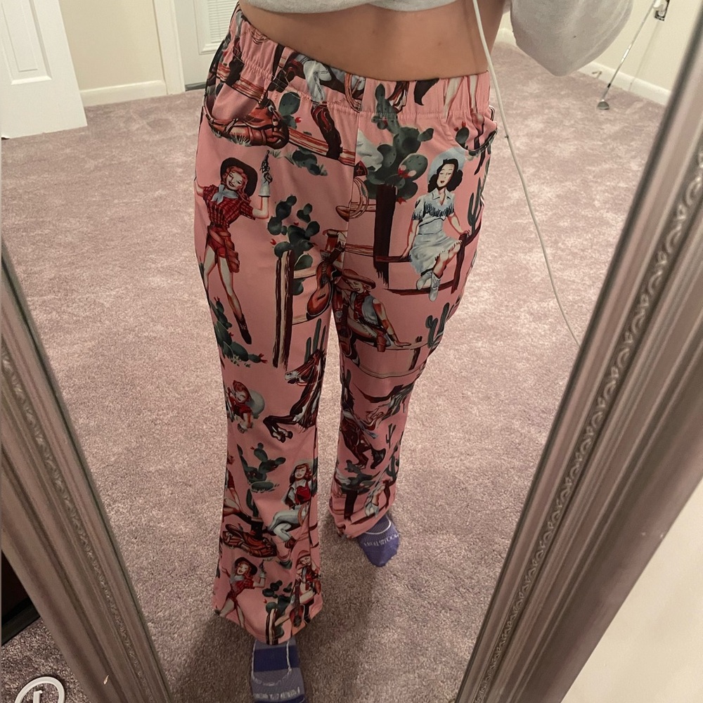 Pink Western Cowgirl Print Lounge Pants – Size Medium